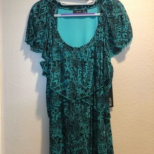 Flutter sleeve tiered blouse